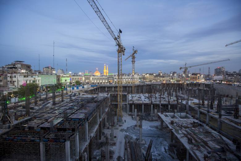 مشارکت خیرین استان مرکزی در تامین سیمان پروژه صحن حضرت زینب(س) مشارکت خیرین استان مرکزی در تامین سیمان پروژه صحن حضرت زینب(س)