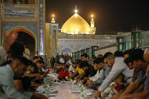 میزبانی صحن «مادر» از زائران روزه‌دار خانه پدری+گزارش تصویری