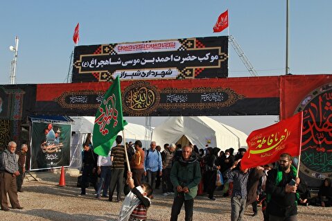 ۱۲۲ موکب استان فارس پذیرای زائران اربعین حسینی