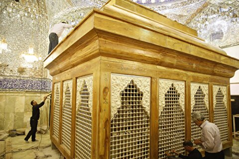 تبلور هنر استادکاران ایرانی در حرم سفیر امام حسین(ع)