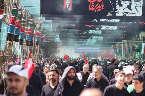 مواکب سراسر کشور پای‌کار خدمت به تشییع‌کنندگان رهبر شهید