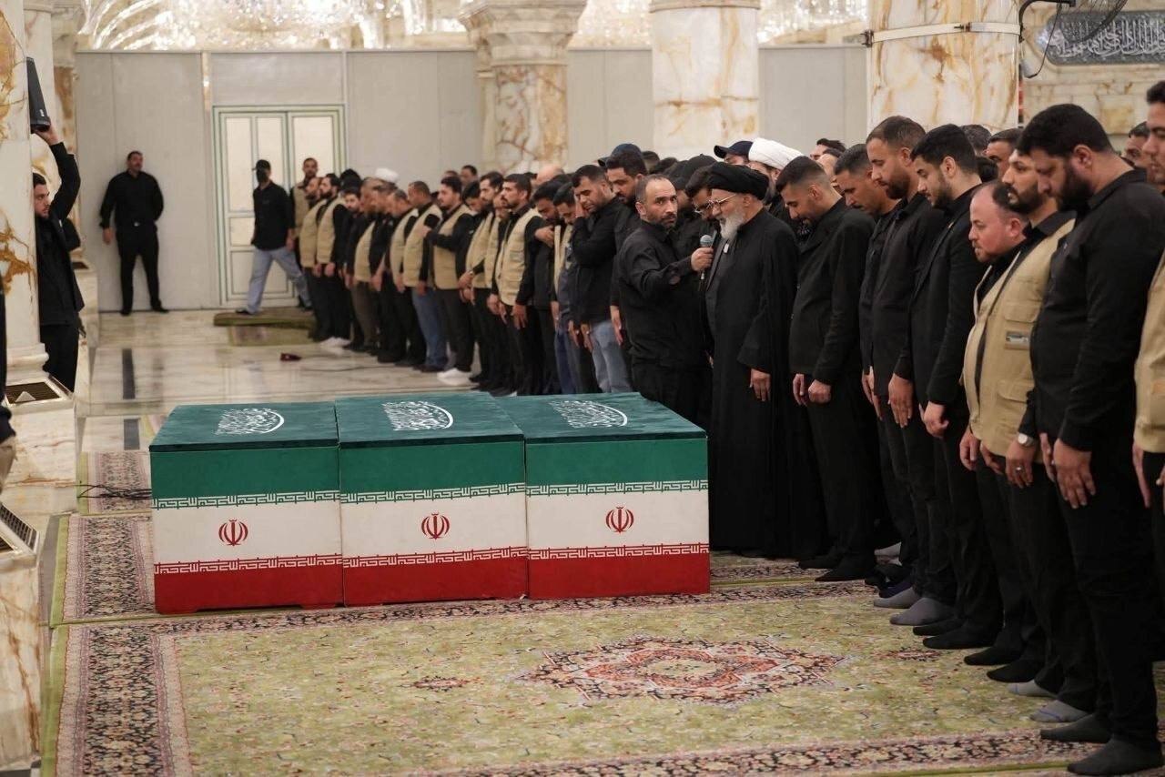 وقتی که همه دنیا چشم شد و خیره به تابوتهای شهدا دوخته شد وقتی که همه دنیا چشم شد و خیره به تابوتهای شهدا دوخته شد