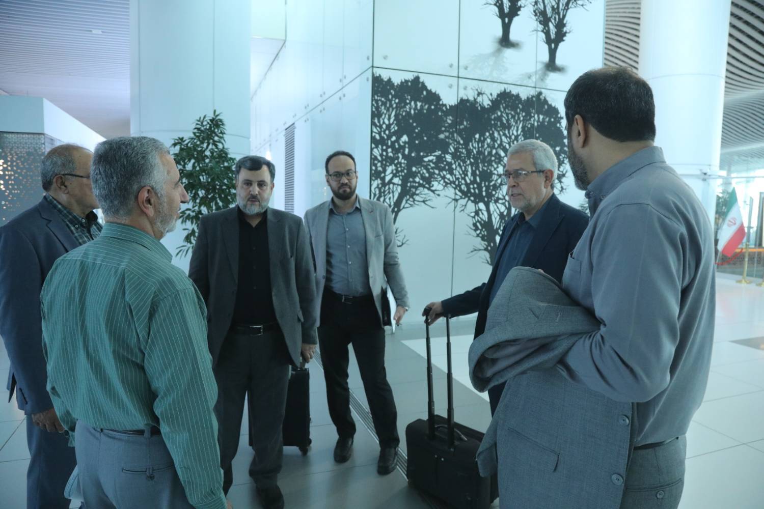 بازدید رئیس ستاد توسعه و بازسازی عتبات از دفتر ستاد در ترمینال سلام شهر فرودگاهی امام خمینی (ره) بازدید رئیس ستاد توسعه و بازسازی عتبات از دفتر ستاد در ترمینال سلام شهر فرودگاهی امام خمینی (ره)